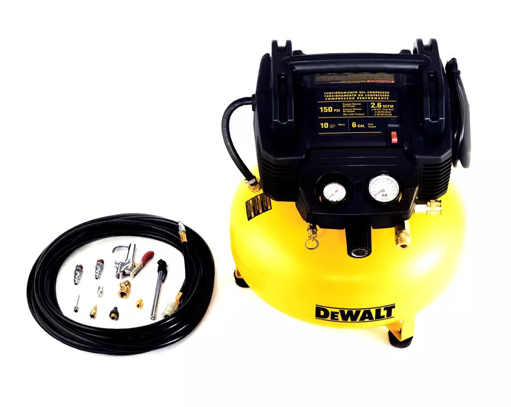 COMPRESOR LIBRE DE ACEITE 120 VOLT 3300 RPM 1.5 HP 22.7LT 150PSI, DEWALT